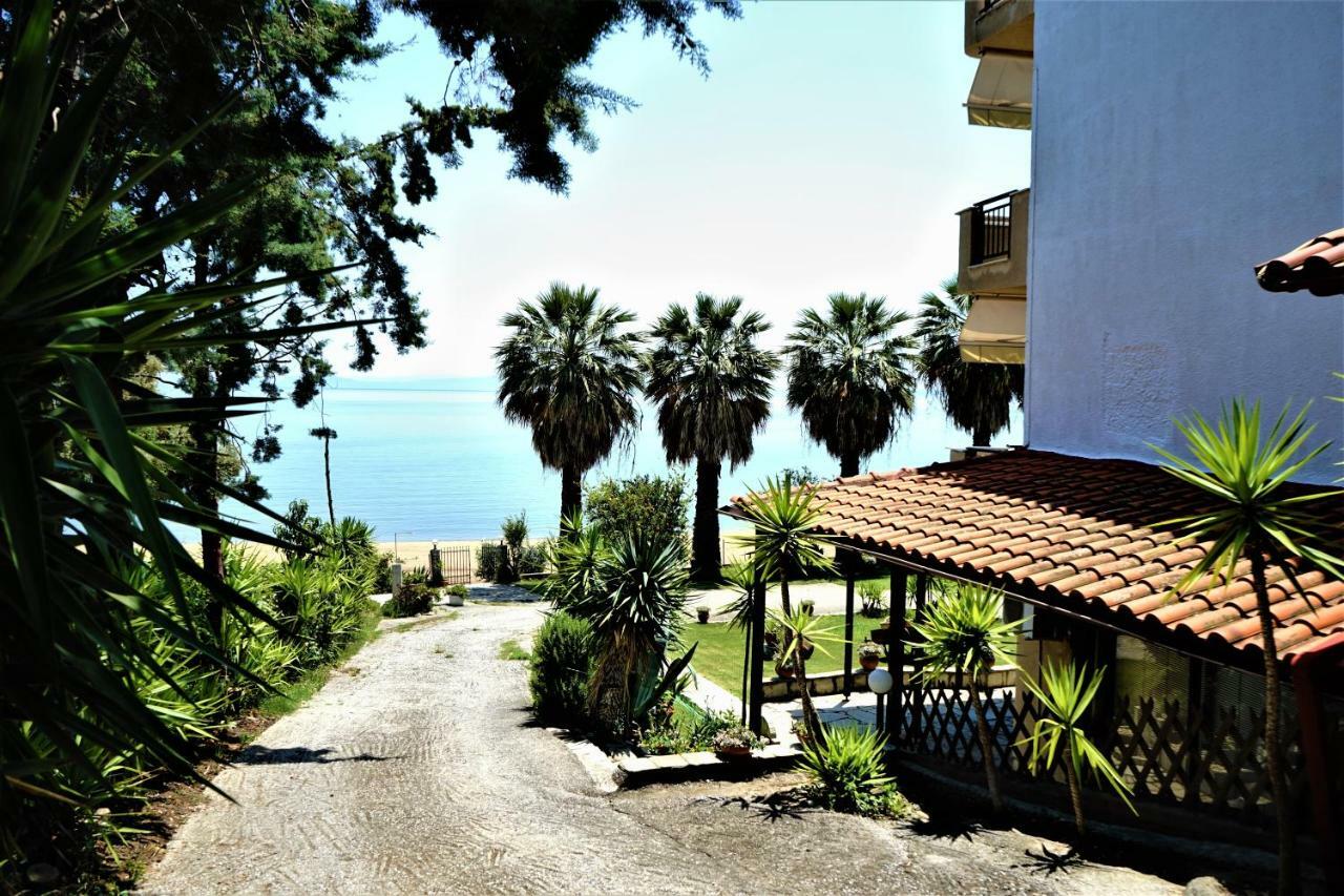 Pension Karvounoskala Stratonion Exterior foto